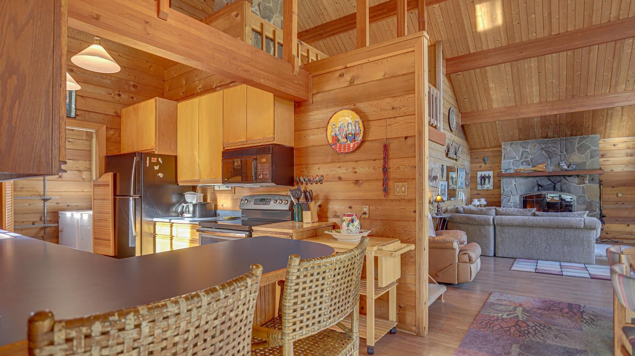 Clear Creek Cabin Kitchen