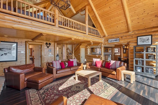 Beautiful Living Room With Comforatble Seating