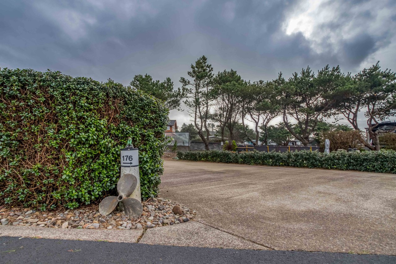 Clubhouse Site B176 (1)